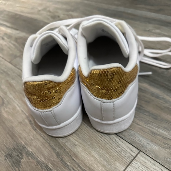 Adidas size 7.5 - Picture 3 of 6